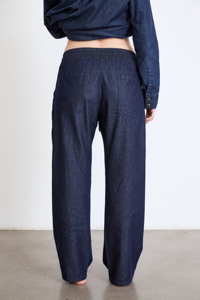 PANTALÓN BOSQUEJO JEAN LIVIANO azul - Imagen 2